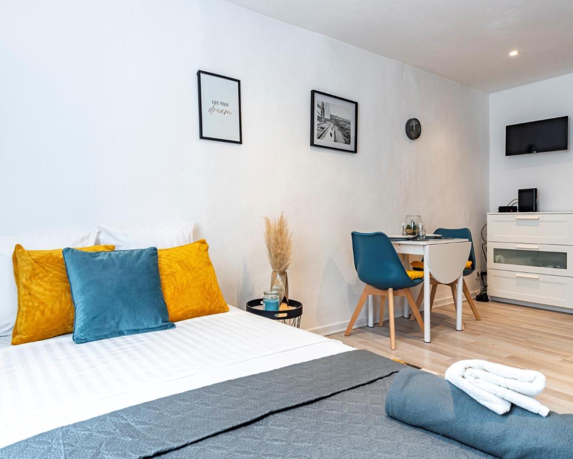 Superbe Appartement Монтелимар Экстерьер фото